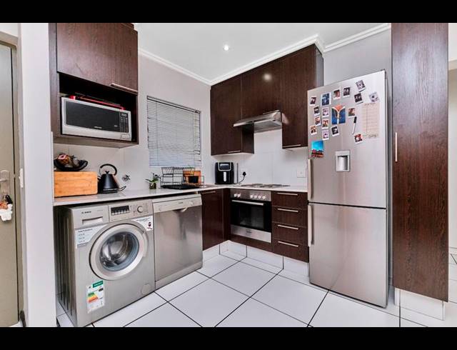 1 BEDROOM APARTMENT FOR SALE IN LONEHILL